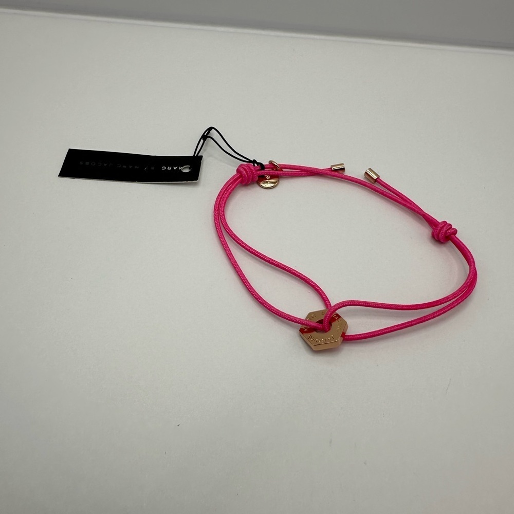 Marc by Marc Jacobs Pink Bolt Stretch Friendship Bracelet NWT - Picture 4 of 11